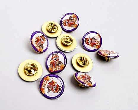 Пример работ «Значки со смолой» №31 Пример работ «Значки со смолой» №31