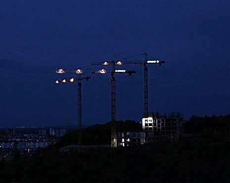 Пример работ «Наружная реклама на строительных кранах» №5 Пример работ «Наружная реклама на строительных кранах» №5