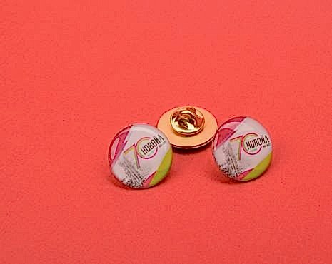 Пример работ «Значки со смолой» №14 Пример работ «Значки со смолой» №14