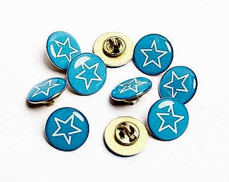 Пример работ «Значки со смолой» №26 Пример работ «Значки со смолой» №26