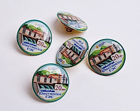 Пример работ «Значки со смолой» №2 Пример работ «Значки со смолой» №2