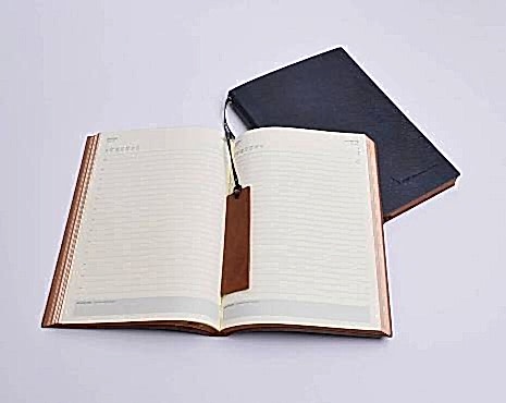 Пример работ «Ежедневники и блокноты» №8 Пример работ «Ежедневники и блокноты» №8