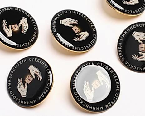 Пример работ «Значки со смолой» №10 Пример работ «Значки со смолой» №10