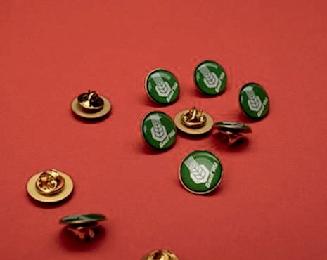 Пример работ «Значки со смолой» №38 Пример работ «Значки со смолой» №38