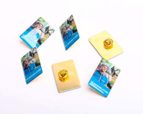 Пример работ «Значки со смолой» №37 Пример работ «Значки со смолой» №37