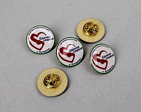 Пример работ «Значки со смолой» №32 Пример работ «Значки со смолой» №32