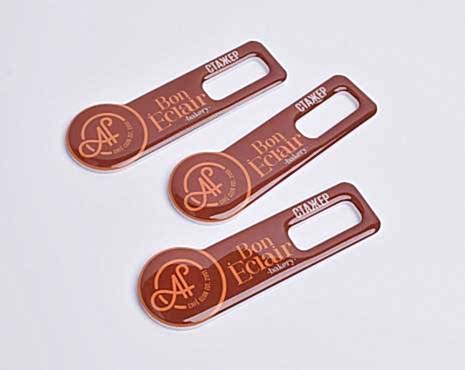 Пример работ «Бейджи со смолой» №10 Пример работ «Бейджи со смолой» №10