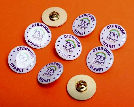 Пример работ «Значки со смолой» №5 Пример работ «Значки со смолой» №5