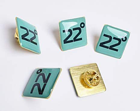 Пример работ «Значки со смолой» №28 Пример работ «Значки со смолой» №28